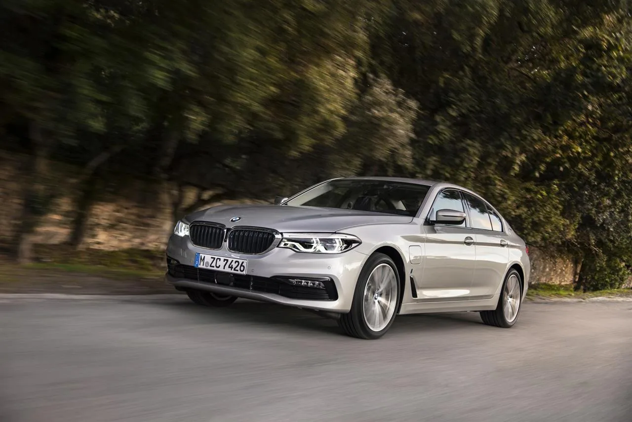 BMW 530e/530i (G30)