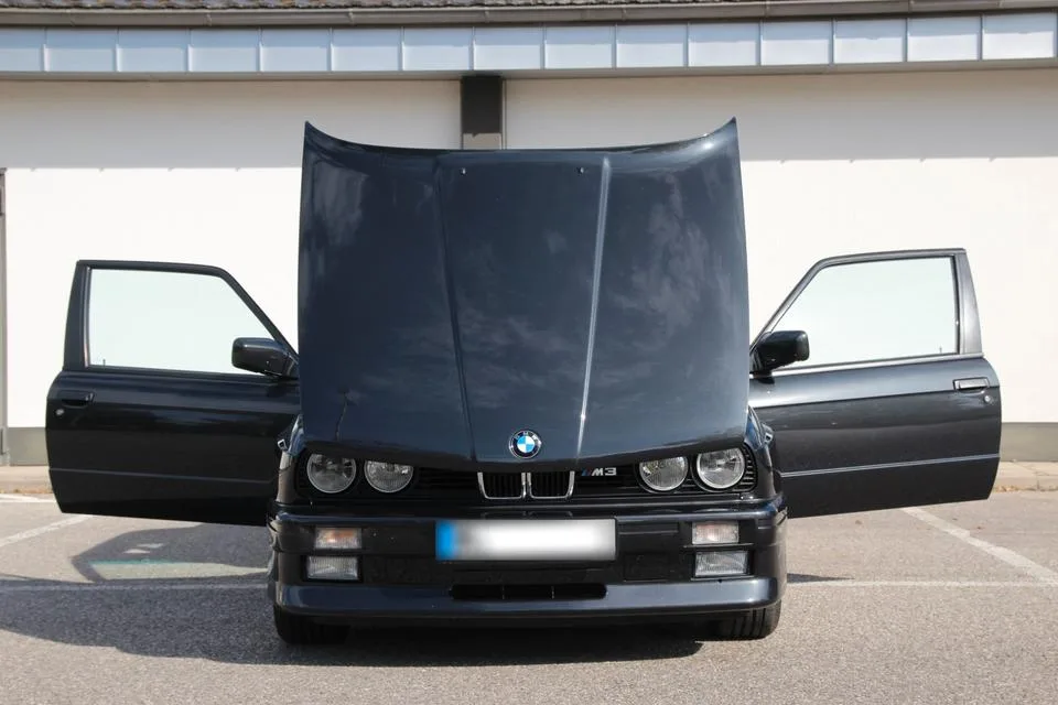 BMW M3 E30 — Ansicht 4