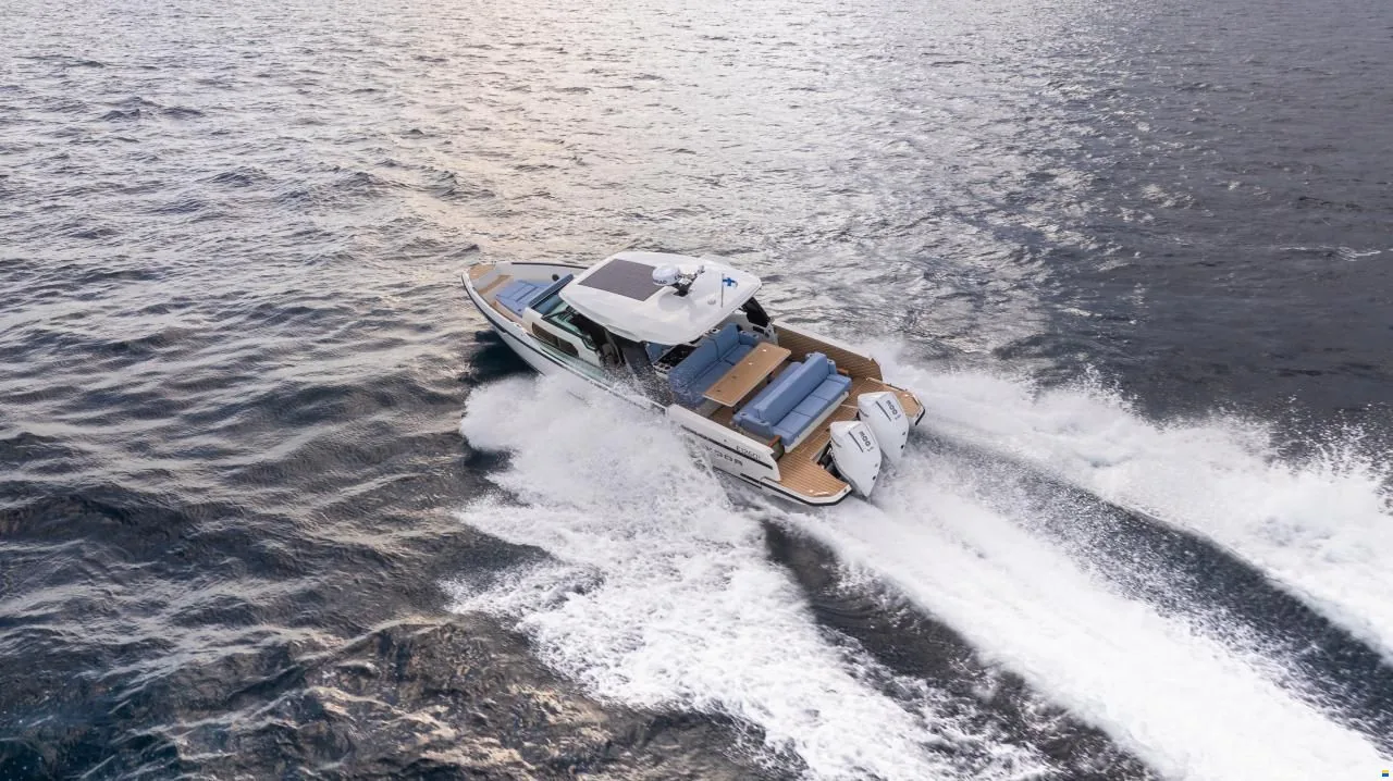 Saxdor 320 GTO Daycruiser — Ansicht 5