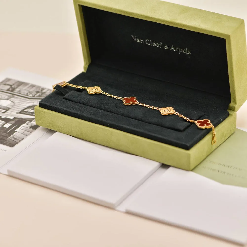 Van Cleef & Arpels Vintage Alhambra Anhänger 18k Gold — Ansicht 2