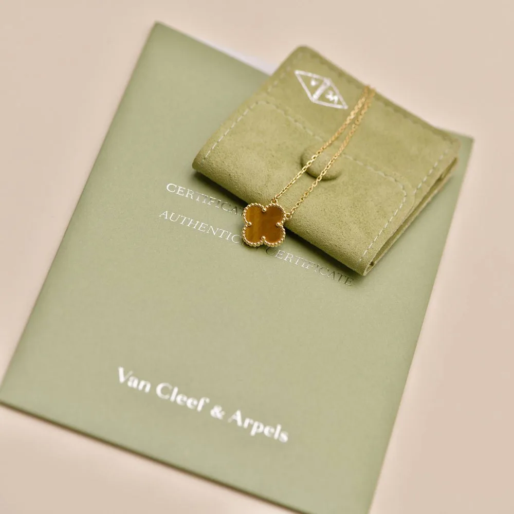 Van Cleef & Arpels Vintage Alhambra Anhänger 18k Gold — Ansicht 3