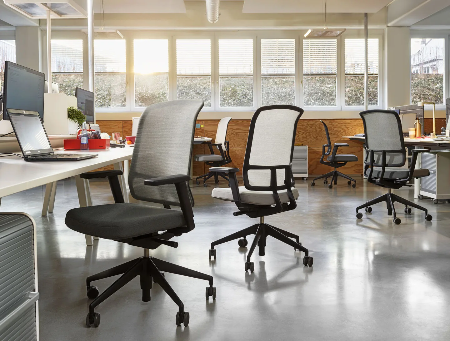 Vitra AM Chair